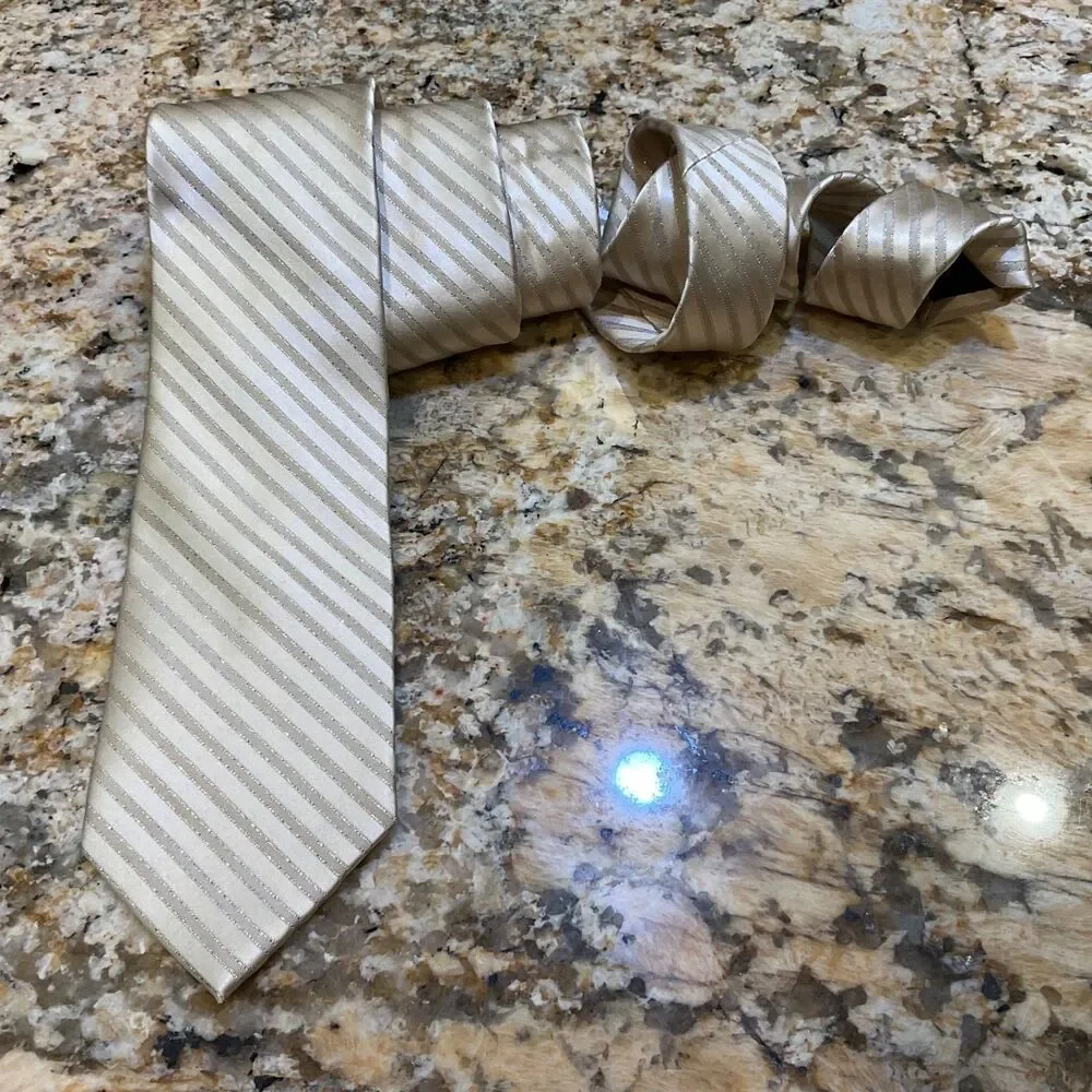 Stafford Signature Men's Long 61” Neck Tie gold sparkle 97% Silk Holiday tie